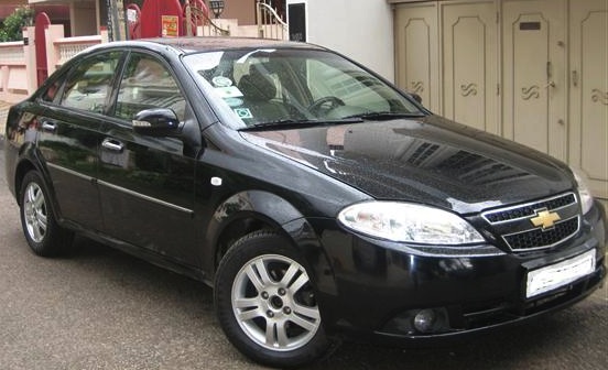 A Chevrolet Optra, similar to that used by the suspects