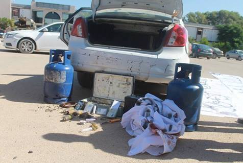 Gas containers and explosives found inside the car at Janzour