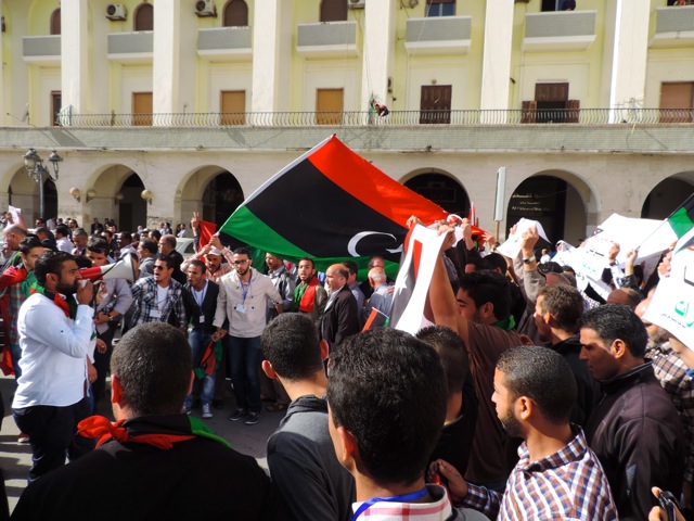 Tripoli residents celebrate the departure of Misrata forces from the capital (Photo Aimen Eljali) 