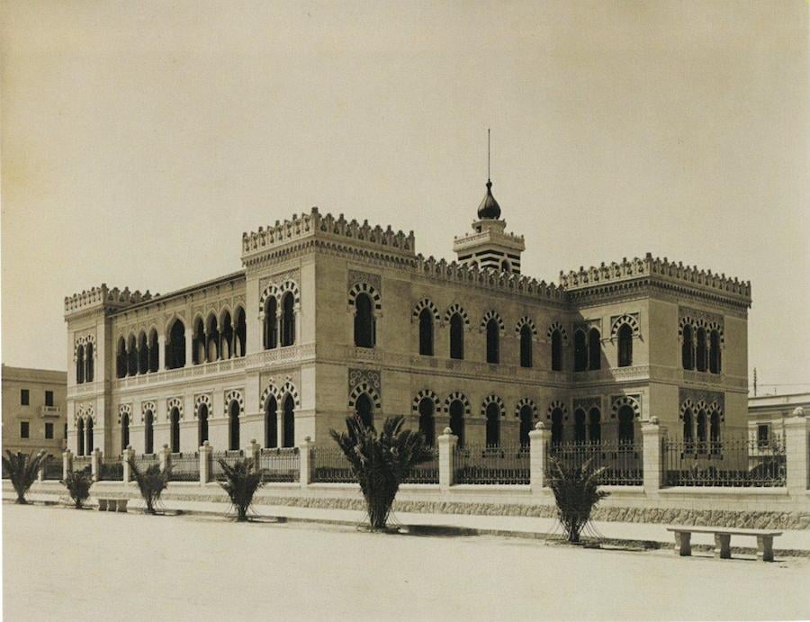 The Italian Bank, 1915