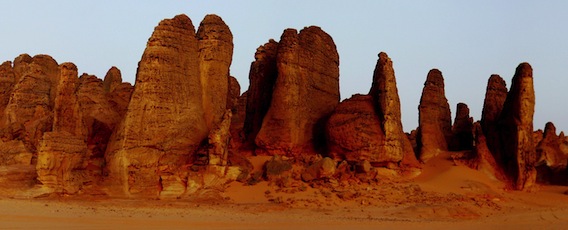 Figure 9:  An attractive landscape at Jabal Azba, north of Al-Awaynat Mountain. An area which could be visited on the way from Kufra.