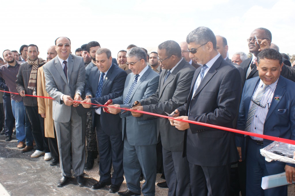 The ribbon-cutting ceremony at the new dock (Photo: Taher Zaroog)