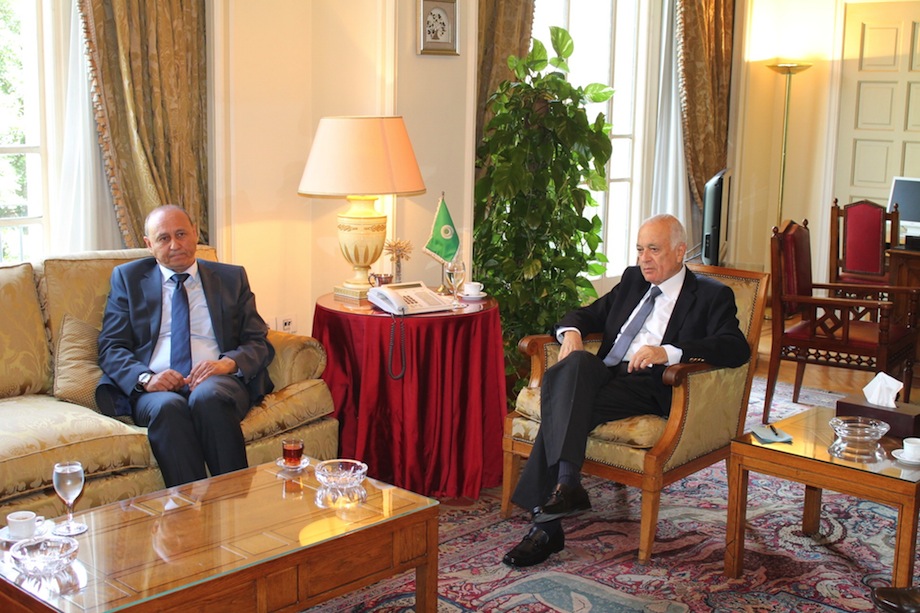 Foreign Minister Mohamed Abdulaziz in Cairo with the Secretary General of the Arab League Nabil Al-Arabi (Photo: Arab League)