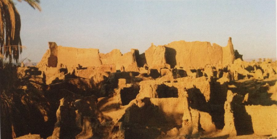 A view of the ruins of Old Jarma, from The Archaeology of Fezzan