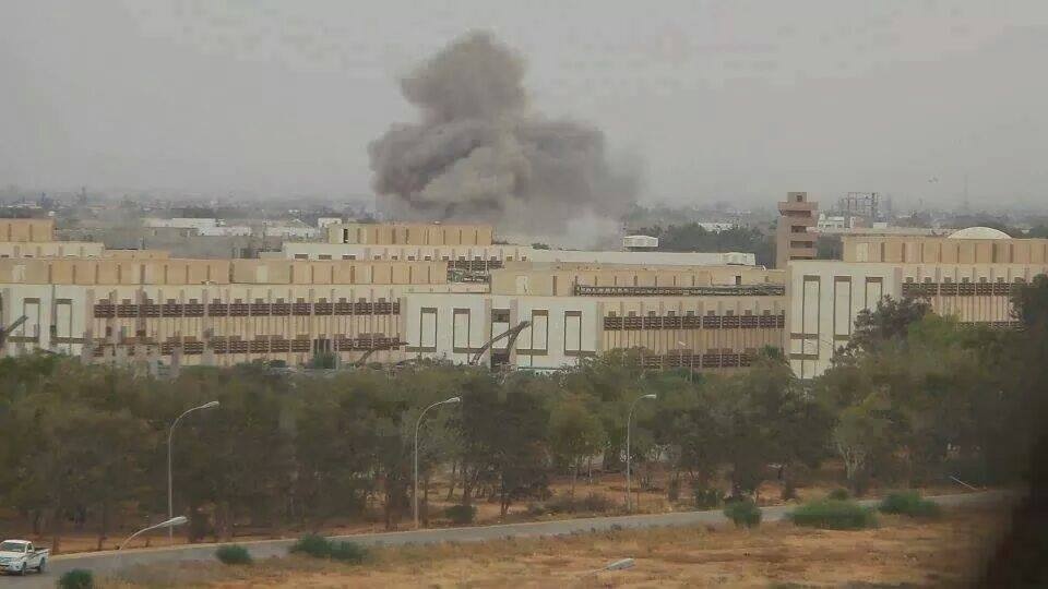 Smoke billows from February 17 Brigade base near Benghazi (Photo: social media)
