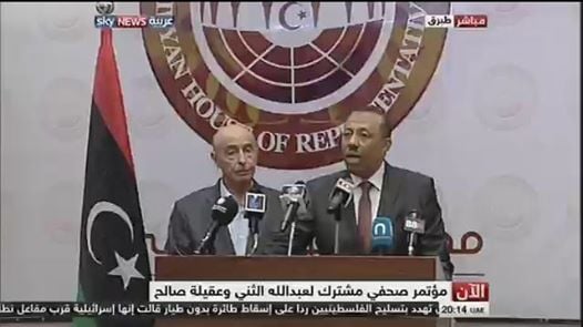 Prime Minister Abdullah Al;-Thinni (right) and House of Representatives President Ageela Saleh (File photo)