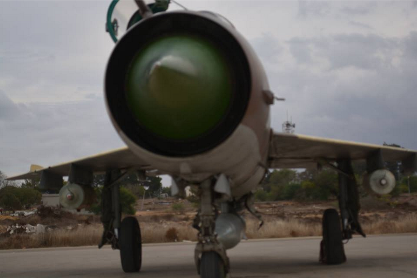 Warplane grounded in Tobruk (Photo: Libyan Airforce)