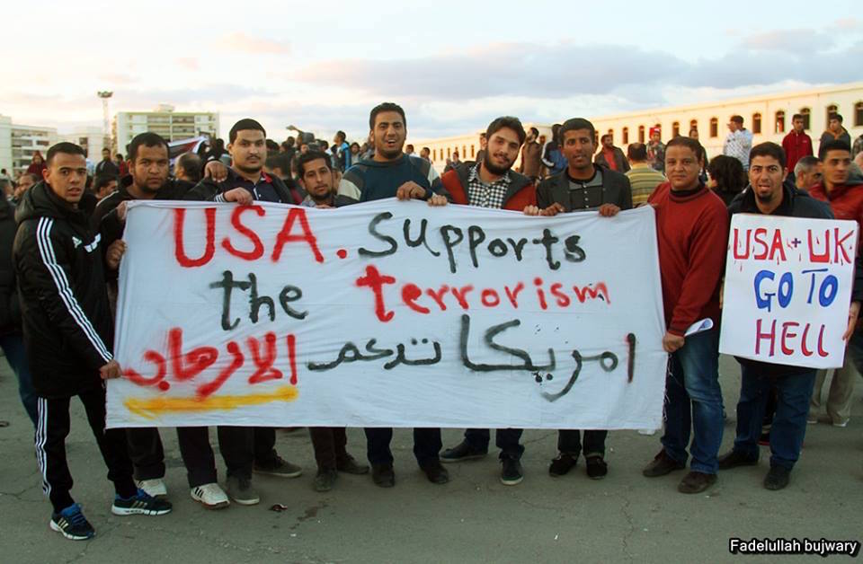 Protesters in Benghazi turn their anger at the US and the UK (Photo: Social media)