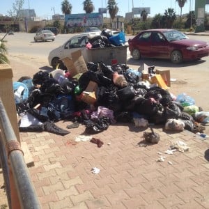 Rubbish in the streets of Benghazi (Photo: Ayman Amzein)