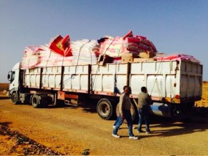 During the crisis, humanitarian aid agencies were afraid to deliver much-needed aid, so supplies were collected by a local truck driver and driven back to be distributed to needy IDPs from Ben Jawad (Photo: Fadiel Fadeal)