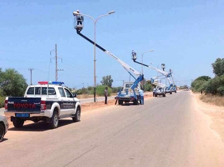 Lights being repaired at Benina (Photo: SOcxial media) 