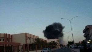 Picture purporting to show  the first blast as the Sirte IS HQ was attacked (Photo:social media) 