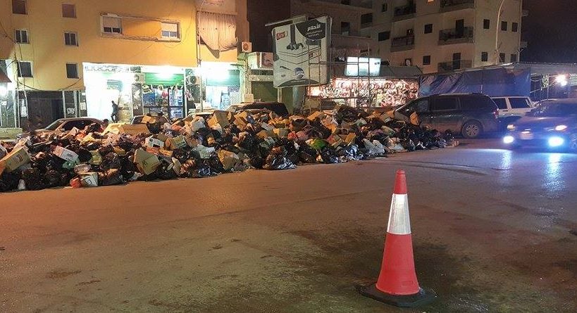 Trash again piles up in Benghazi (Photo: Social media)