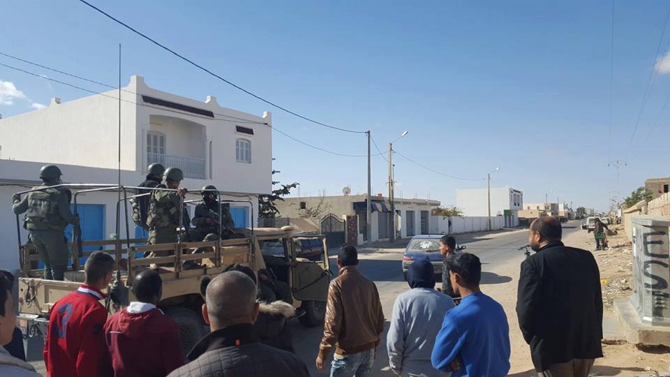 Ben Guerdane clashes Photo of Tunisian military forces in Ben Guerdane today (Photo:  Radio Tataouine Facebook page)