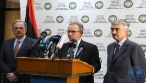 French envoy Antoine Sivan flanked by UK's Peter Millett (R) and    (photo: LANA Tripoli)