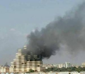 Benghazi's Dawa building on fire (Photo: Social media)