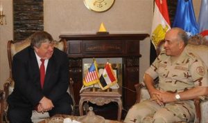 US envoy Peter Bodde with Egyptian chief of staff Hajazi (Photo: Egyptian gov)