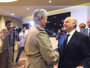 UN special envoy Ghassan Salemé meets Khalifa Hafter at Rajma (Photo: UNSMIL)
